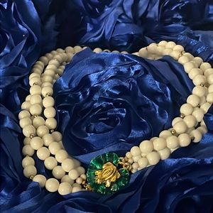 Frog on Lilly pad white and gold bead necklace
